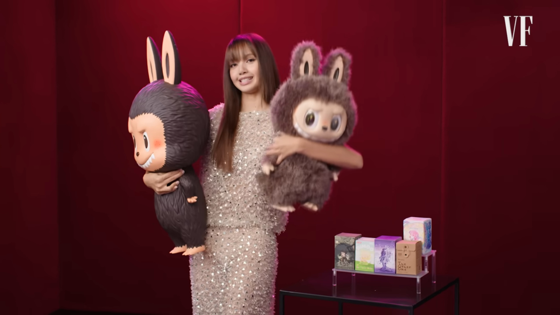 Lisa教你超紅“Labubu”怎麼稱呼才內行!狂熱到去世界各地搜刮「他們」