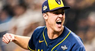 MLB／王牌 Misiorowski 5.2局無失分！密爾瓦基釀酒人 4：1 擊敗光芒奪下隊史首座世界大賽冠軍