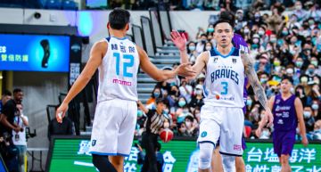P. league+/開幕賽衛冕軍富邦勇士豪舉二連勝!辛特力拿42分刷新紀錄!