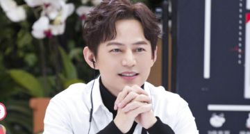 《快樂大本營》知名男主持與男星「親密摸臉」?微博爆「3千萬頂流的瓜」掀熱議