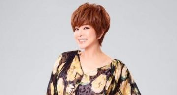 「最美歐巴桑」陳美鳳多年前膚色差超多!親曬年輕「黝黑照」 揭開曬黑原因