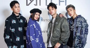 焦凡凡知道嗎?婁峻碩、高爾宣時尚活動中互穿情侶T