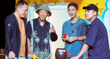 玖壹壹健志脫了!下身「僅剩小丁丁」 春風大讚:屁股好翹