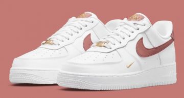 2021春夏必收款!Nike Air Force 1 「刺繡小金勾」再推3色,質感滿分又百搭~