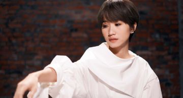 Lulu黃路梓茵「歲末年終獻禮」 挑戰一人分飾兩角!