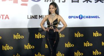 hito2022/破尺度最火辣服裝!陳芳語「白皙美背」一覽無遺:不用跟男友報備!