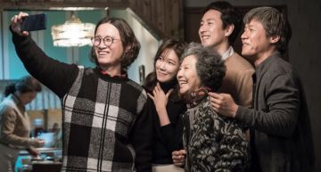 《我的大叔》IU「眼神超沒靈魂」:遲遲無法走出角色