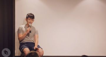 打完疫苗暈倒!博恩下巴噴血縫5針 籲接種前「2點必做事項」
