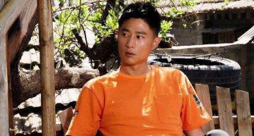 曾「捲入漩渦」有陰影!小刀當28年旱鴨子為《全明星2》下水 網讚:太敬業