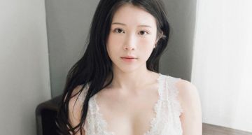 雞排妹直播屠龍!7萬人圍觀驚見「整排藍勾勾」:比魷魚遊戲精彩