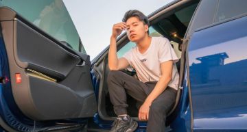 謝和弦自爆「斗內Toyz一克」!霸氣相挺:你也哈們了就是自己人