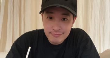 上海與老婆愛相隨!潘瑋柏街頭「親民舉動」 網嗨:還比YA耶!