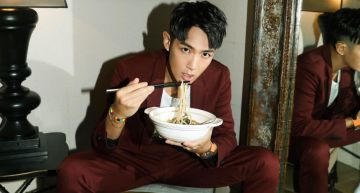 柯震東直播淚崩!一過午夜私訊被塞爆 哽咽曝「7年低潮心聲」