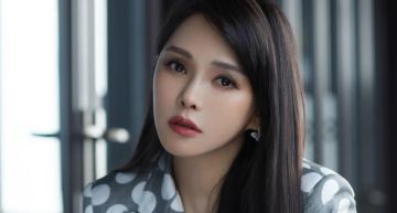 「額上白點」遭疑是整形疤痕!伊能靜掀瀏海曝心酸真相:是與他的連結