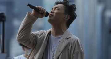 陳奕迅時隔1年復出陸綜!「價碼砍半」港媒激動大讚:物超所值