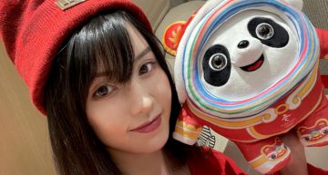 沉寂1月再發聲「歌詞藏玄機」!Yumi曬美照力拼復出 罩衫一滑險走光