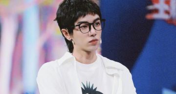 楊冪獻唱愛的供養狂走音!委屈認「花花不要我唱」 華晨宇搞笑反應曝光