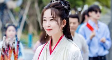 富婆砸錢找鮮肉演古裝劇!「才開拍2個月」怒控前經紀人騙錢:半年投資數百萬