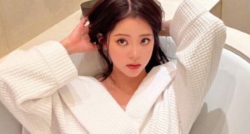 歐陽娜娜服飾品牌貴到引眾怒!「全白浴袍」定價破4千 陸網一面倒狂轟:妳瘋了嗎