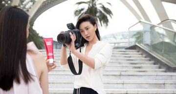 中國人辱華?「正妹攝影師」作品掀熱議 陸網爆氣:醜化亞裔不可取!