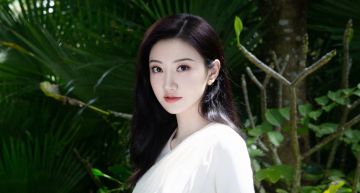 深V都不行!景甜上央視「禮服全被P」 網看傻:真可悲