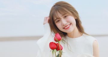 抖音女神「超兇藍色戰衣」爆紅!驚人素顏照曝光 網全看傻