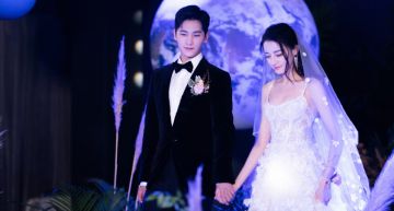 美炸!迪麗熱巴深U婚紗嫁楊洋 《榮耀》結局吻好吻滿