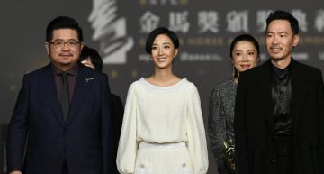 金馬57/演黑色喜劇不容易!桂綸鎂「純白禮服」氣場全開 網讚:氣質爆棚