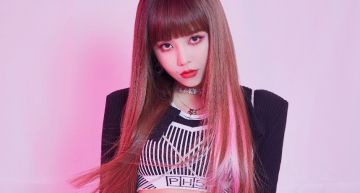 衣服、耳環全撞衫!THE9安崎穿搭「99%複製Lisa」 網傻眼:在copy?