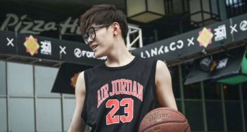 究極勵志!網紅「為愛減肥」狂甩肉 胖黑壯2年變高帥男神