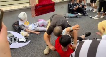 教育部衝出台灣!中國漫展驚現「杰哥不要」 鐵牛笑翻:比遊戲刺激