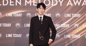 金曲32/低調奢華黑西裝!李友廷帥氣現身:眼神狠只是長針眼