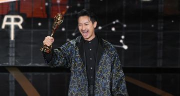 金鐘56/Darren《婆婆》奪最佳男配!台上淚奔喊話:爸我做到了