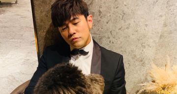25秒預告等1年終於完整曝光!周杰倫新MV「穿吊帶褲」掀熱議:也太可愛了吧