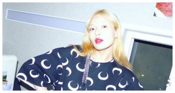 好閃!泫雅曬白色情侶衣「最幸福的一天」 網驚:新婚夫妻?