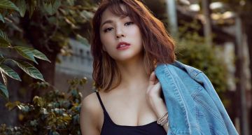 熊熊「180秒床震片」瘋傳!神秘男撲床上下狂晃 嬌嗔:不要摸耳朵