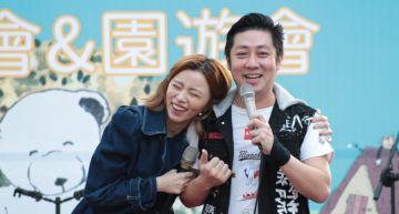 王瞳「本名冠夫姓」!背後含意惹鼻酸 艾成媽媽暖喊:永遠是蔡家的一份子