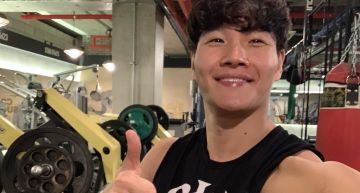 金鐘國在美國健身房現場教學!突爆「我是歌手」一旁黑人超問號