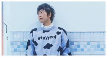 阿信詢問「要幫忙帶小孩嗎?」引暴動 成員變臉照網笑:火鍋缺席被硬P上去的嗎?