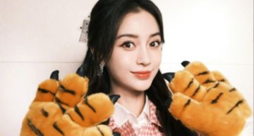 Angelababy離婚首開唱!「疑似假唱」畫面曝光 網嘆:一臉尷尬