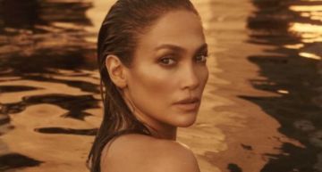 50歲長這樣?「JLo」脫光秀完美曲線 網驚:毫無贅肉超性感