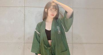崩壞炎柱?隱乳女神「阿樂」Cos鬼滅之刃 網:不忍看畫面