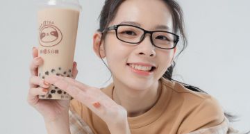 開店活動秒喊卡!滴妹「虛脫掛急診」病床畫面曝:真的很抱歉