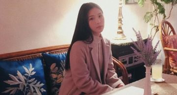 深夜小護士!雞排妹「性感趴床」雪球彈出 上萬網暴動:立刻生病!