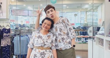 媽媽變手語老師?林進看直播「相似度100%」笑翻:什麼時候會的!