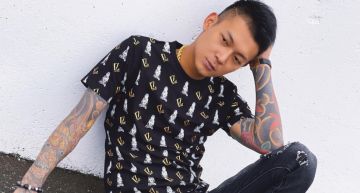 才爆聲帶受損!鳳梨「喉嚨長一片白斑」影像曝 醫警告:罹癌前兆