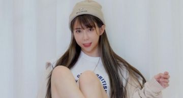 一定要有床伴!超兇網紅趴床「車頭燈彈出」羞曝秘事:我長大了!