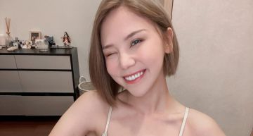 全脫了!蕾菈「渾圓蜜桃」背溝炸S曲線 網噴血:完美形狀!