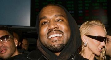 狗仔問「金卡戴珊分手你開心嗎?」Kanye West回眸一表情洩答 影片瘋傳網笑翻