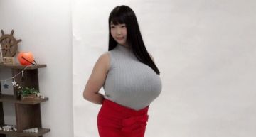 身材太驚人!「寫真萌妹」百瀨桃曝M杯煩惱:很難剪腳指甲